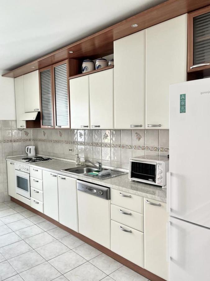 Lemon Tree Apartments زادار المظهر الخارجي الصورة